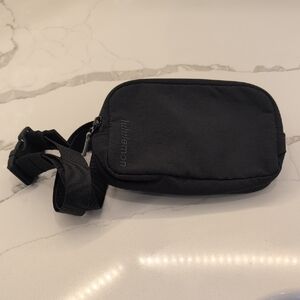 Lululemon Mini belt Bag
